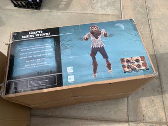 Snarling Werewolf animated prop Halloween