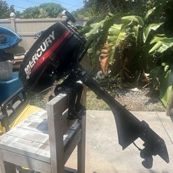 2.5hp Mercury 2 stroke Boat Motor
