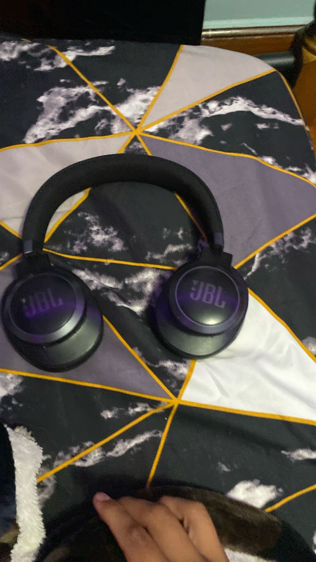 JBL studio headphones