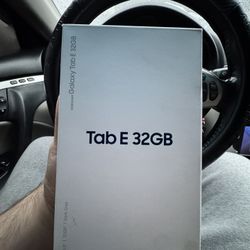 SAMSUNG TAB E 32GB MODEL (SMT378VDAA) (READ DESCRIPTION) $25 Each 
