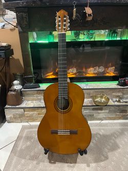 Yamaha  C40 electroacústica