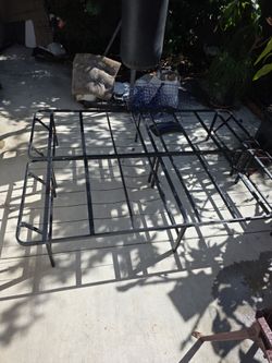 Full size bed platform
