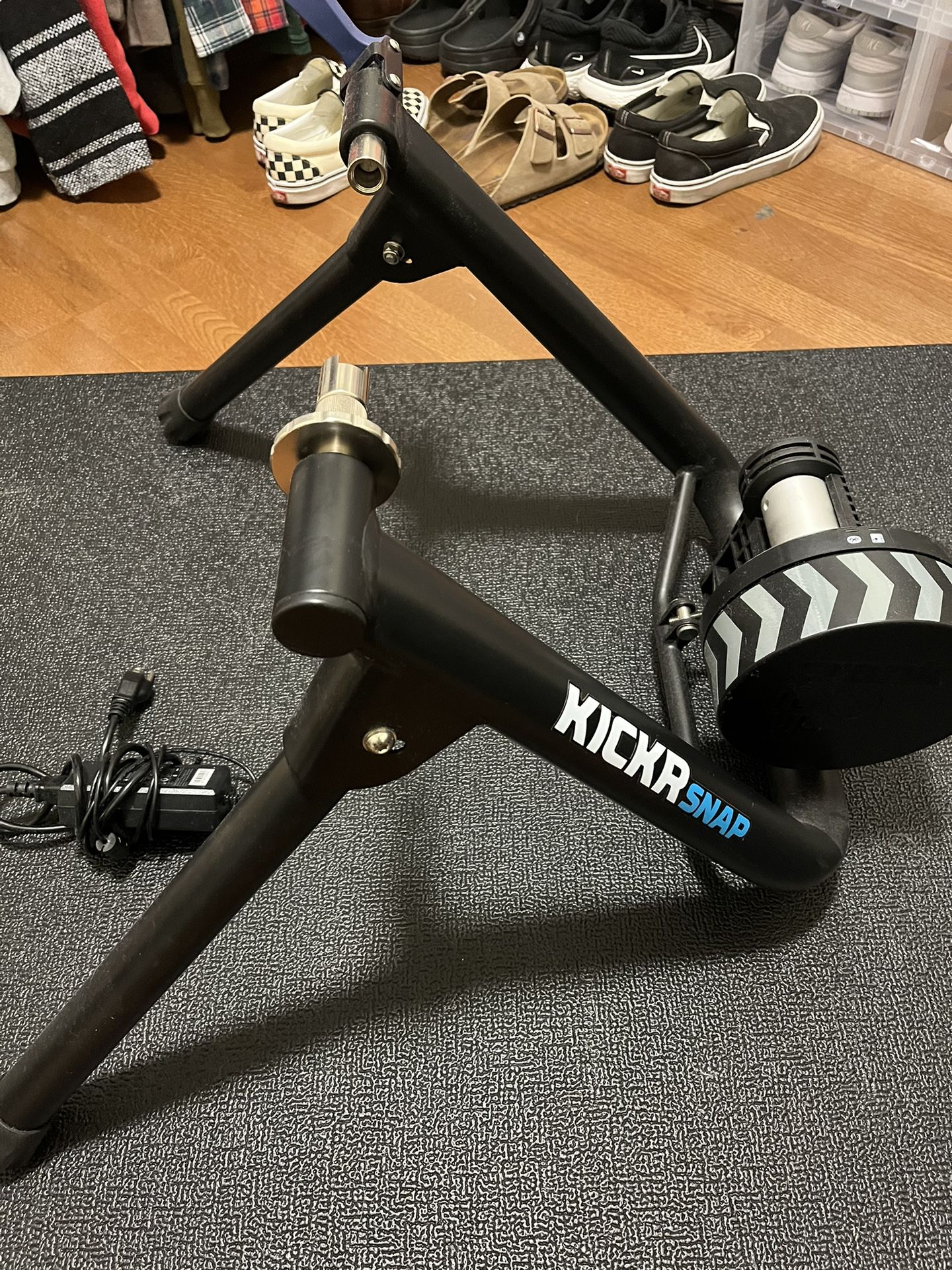 Kickr Snap - Indoor Cycling Trainer 