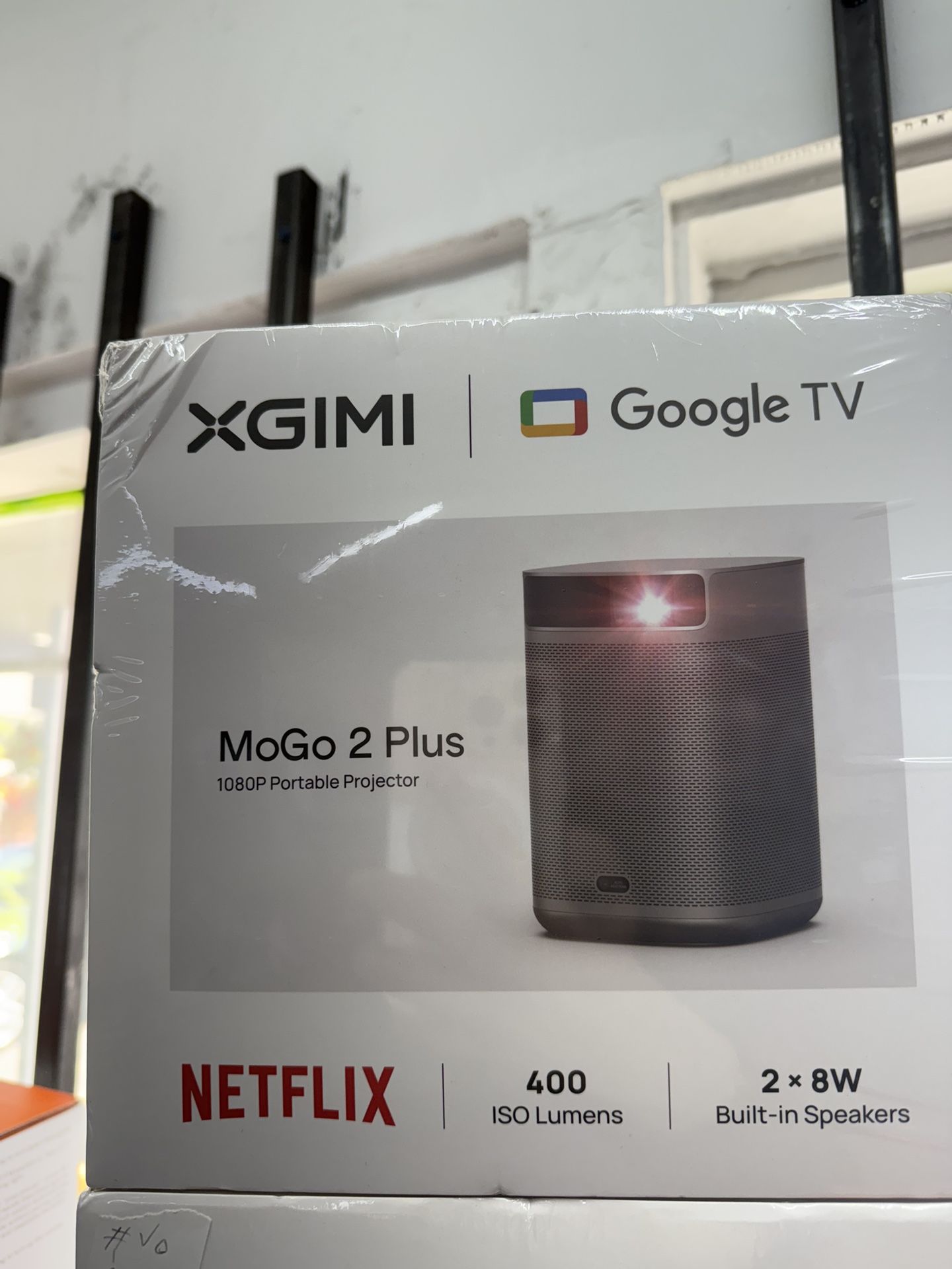 MoGo 2 Plus 1080P Portable Projector