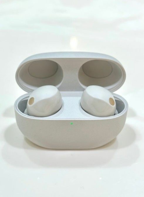 Sony XM5 Wireless Active Noise Canceling headphones - WF1000xm5