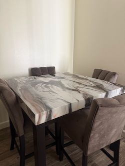 4 pc Marble Table High Top , High Top Chairs