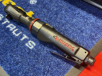 Husky 3/8 Air Ratchet 