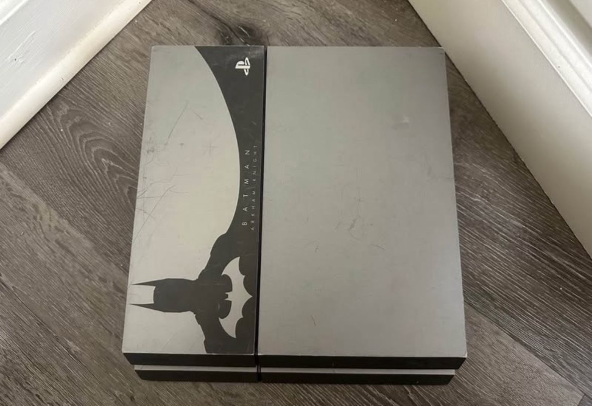 Limited Edition Batman PS4