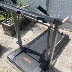 Treadmill 