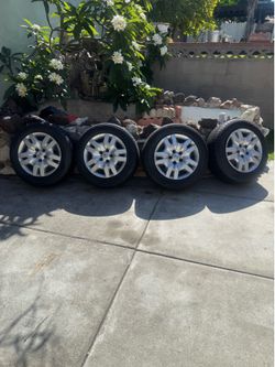 GOODYEAR 215/60R16