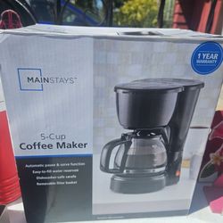 Cafetera Coffee Maker New$6