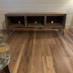 Rustic/Farmhouse Wooden TV Media Console Table With Hairpin Legs