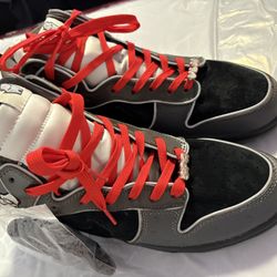 Nike SB Dunk High Premium 'MF Doom' sneakers