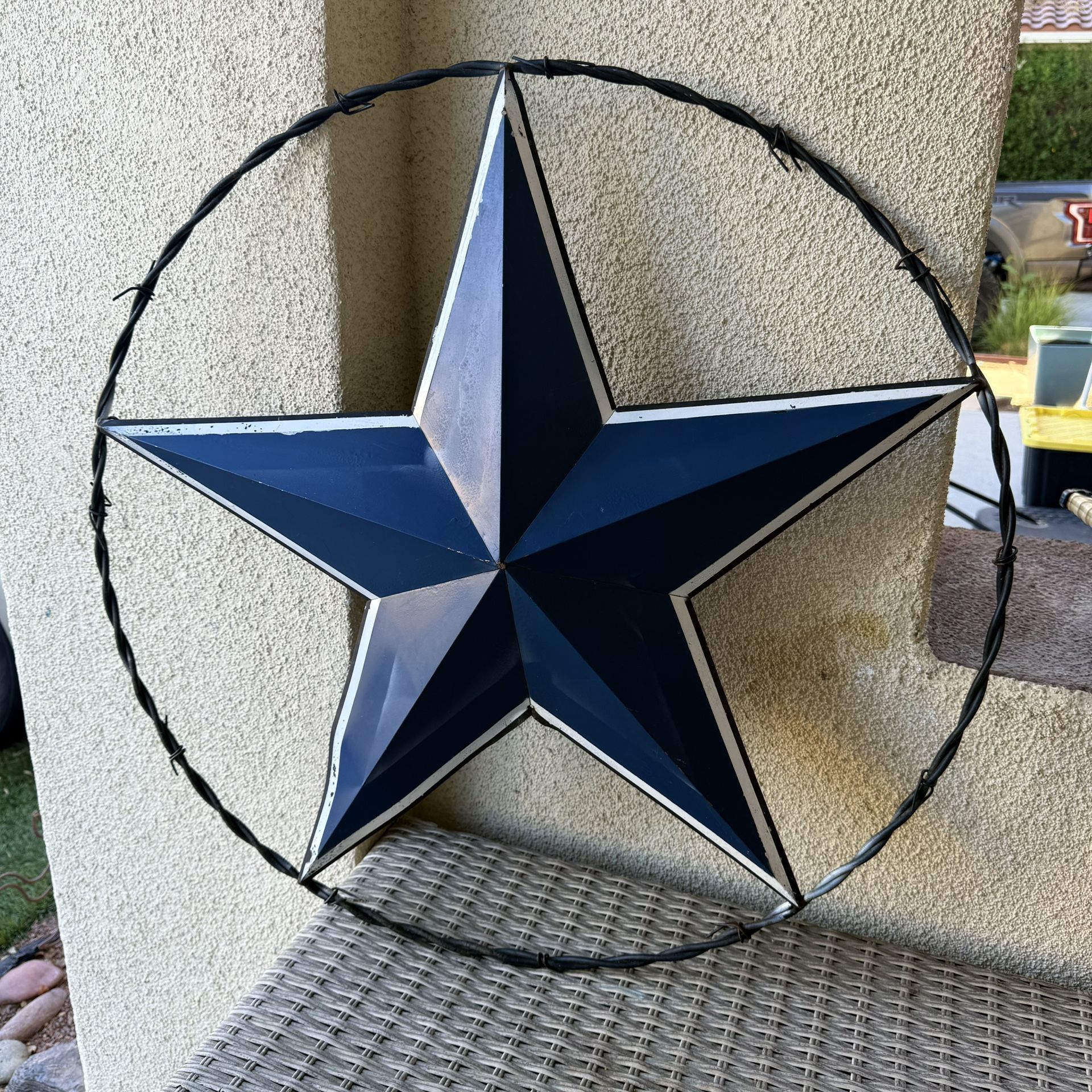 Large Metal Barn Star Wall Art • 30” with Barbed Wire Circle Frame
