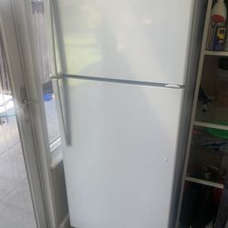 G E Fridge