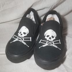 Converse Skull Slip On Shoes #8