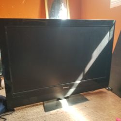 43inches  TV Not A Smart TV  40 Dollars 