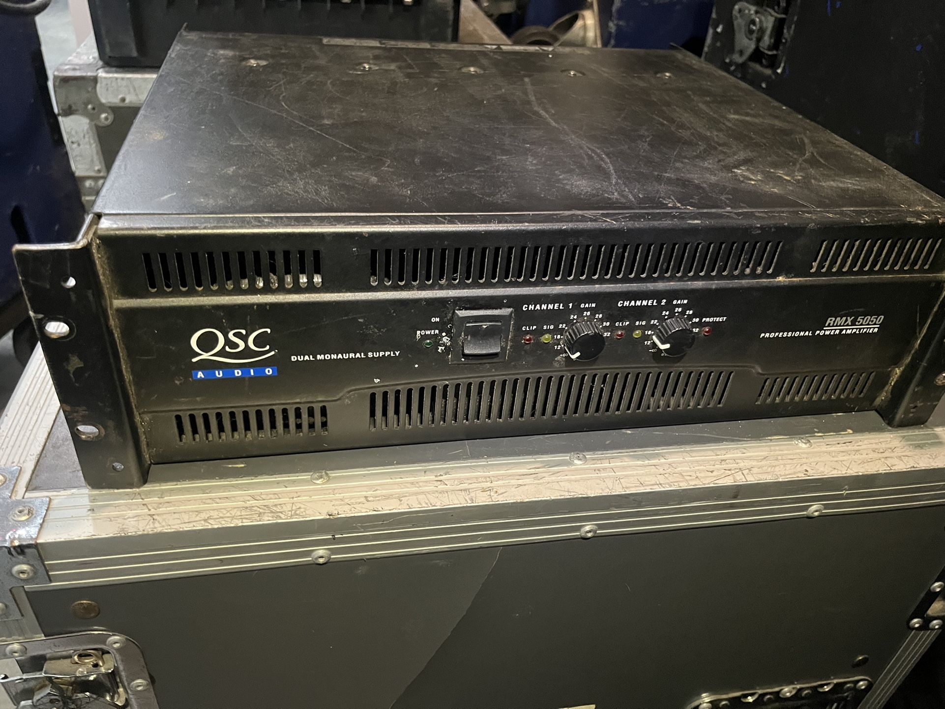 QSC RMX 5050 Power Amplifier