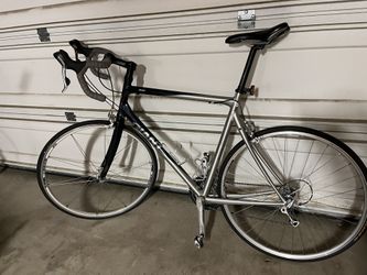 Giant Road Bike