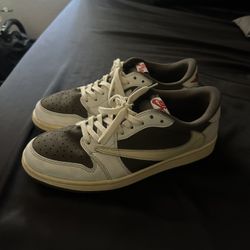 Nike Reverse Mocha Travis Scott