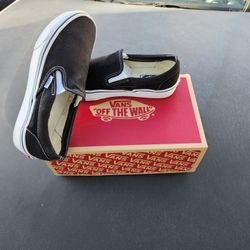 Vans Unisex Black On White Slip On