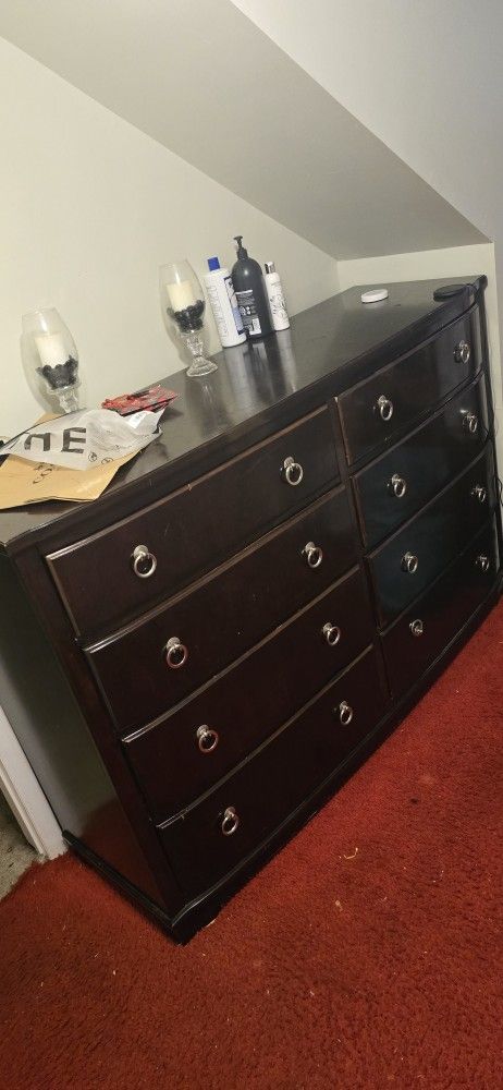 Gavetero De Ocho Gavetas Super Espacioso 66×44×21 Excelentes Condiciones