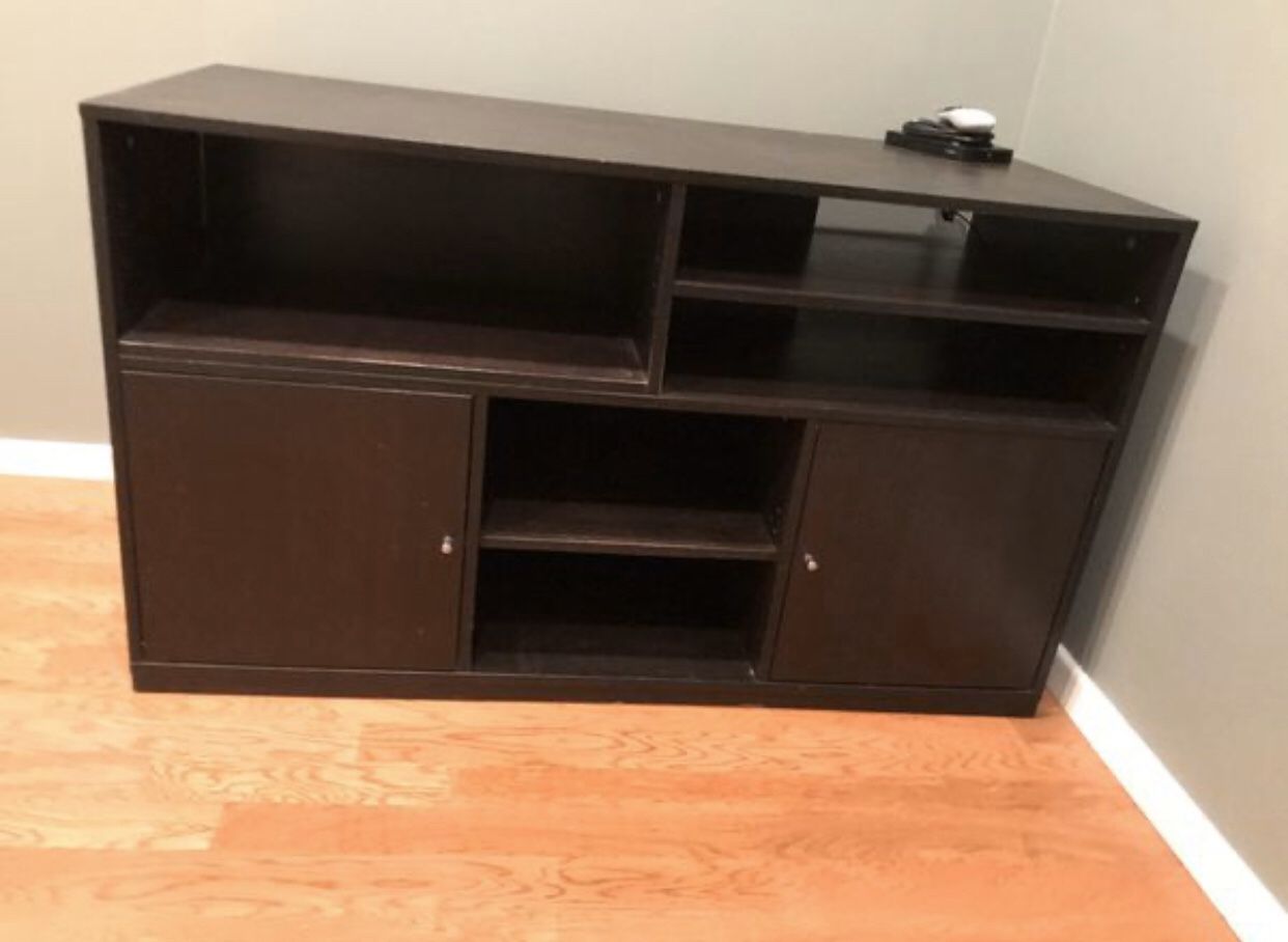 IKEA Dresser / TV Stand Must Go