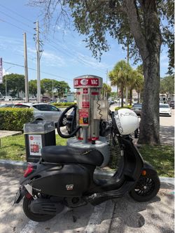 Vespa sprint 150cc notte