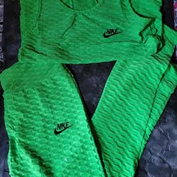 Women's 2pc Nike Set