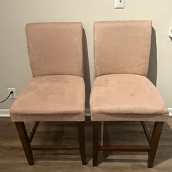 2 Counter Height Bar Stools
