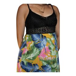 S/M Tropical Sunset Maxi Dress
Maxi Dress features a black top and a vibrant, multi-colored skirt with a tropical leaf pattern 
#Used#Maxidress#tropic