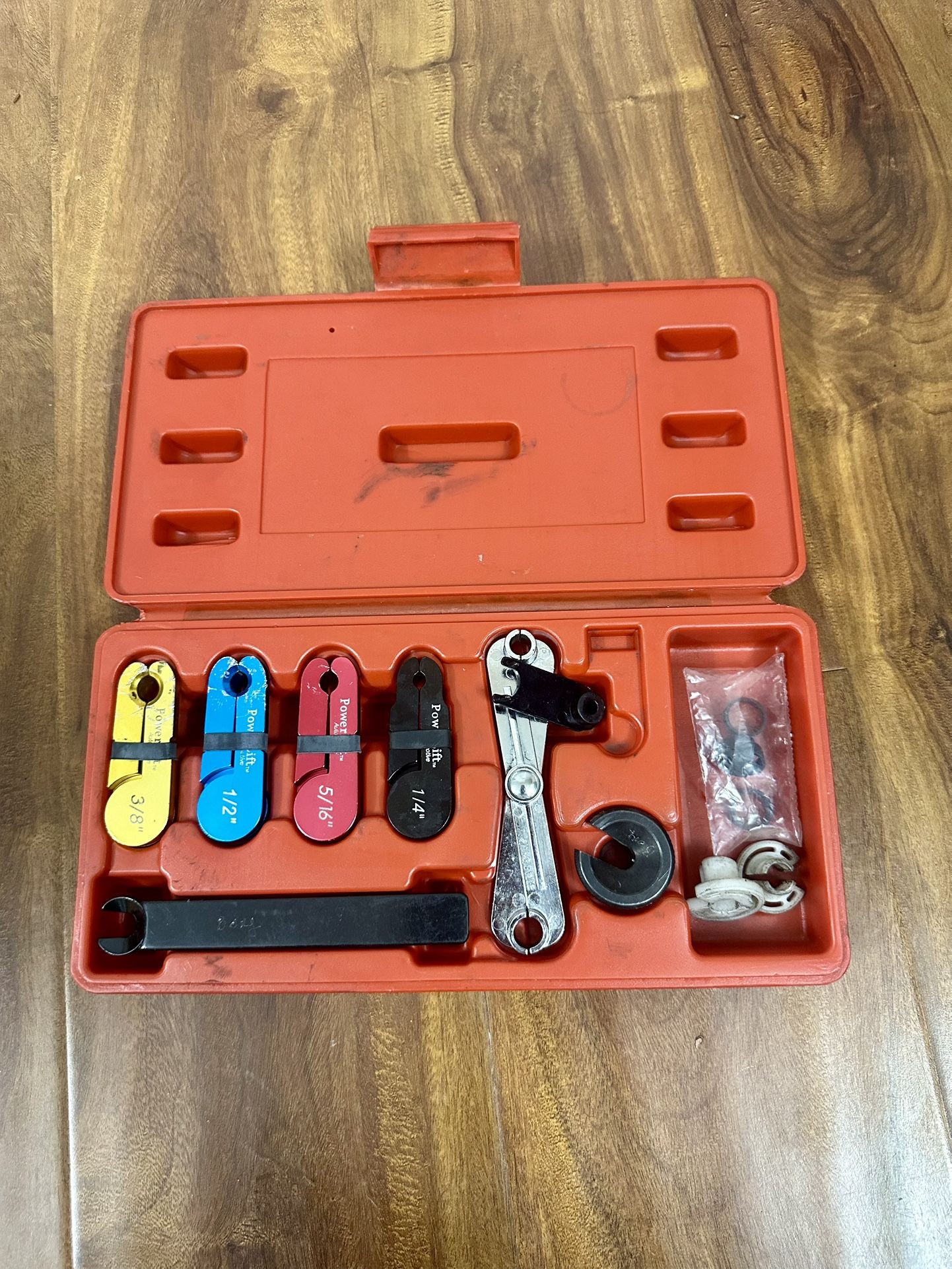 Astro Pneumatic 7892 8-Piece Fuel & Transmission Line Disconnect Tool Set