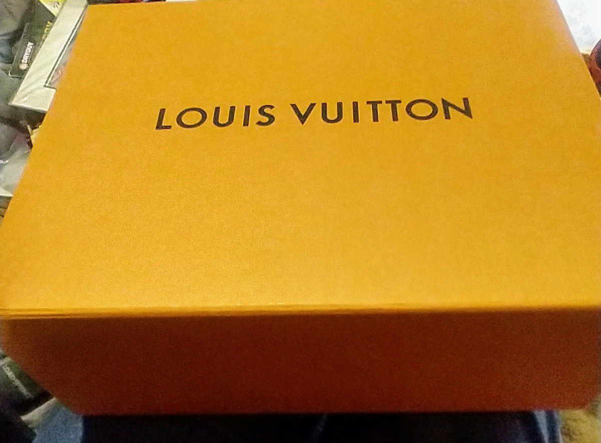 Louis Vuitton Sur La Route Cologne for Sale in Anaheim, CA - OfferUp