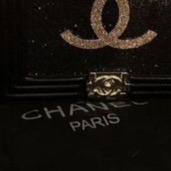 Black Purse 