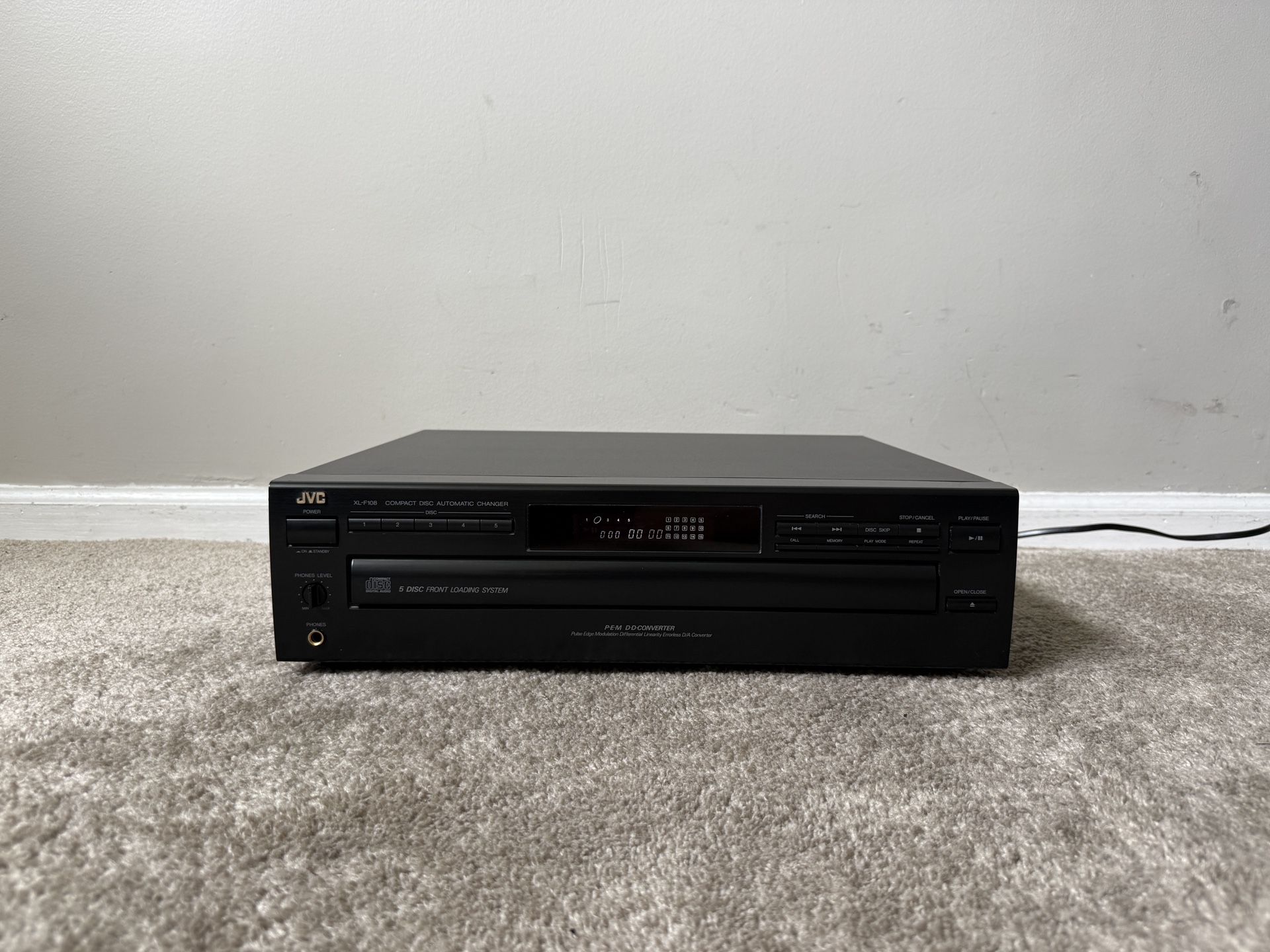 JVC XL-F108 5 Compact Disc CD Player Changer