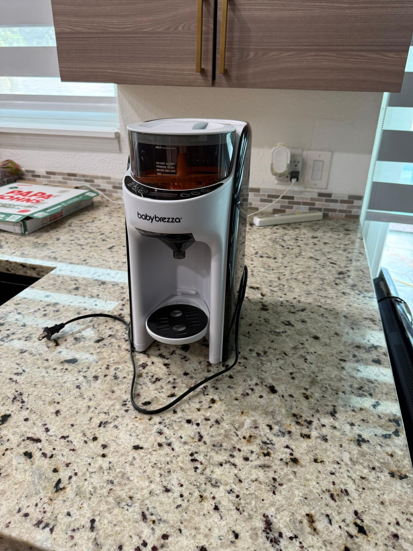  Baby Brezza Formula Pro 