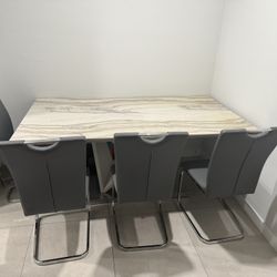 Marbled Beige Dining Room Table 