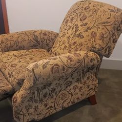 Lazyboy Recliner Brown Floral Fabric 