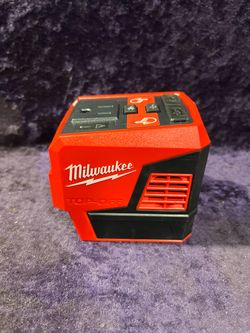 🧰Milwaukee M18 18-Volt  175-Watt Powered Compact Inverter for M18 Batteries (Tool-Only) $90🧰