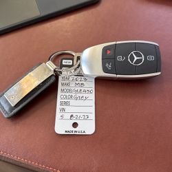 Key Fob 2023 Mercedes-Benz GLE 450