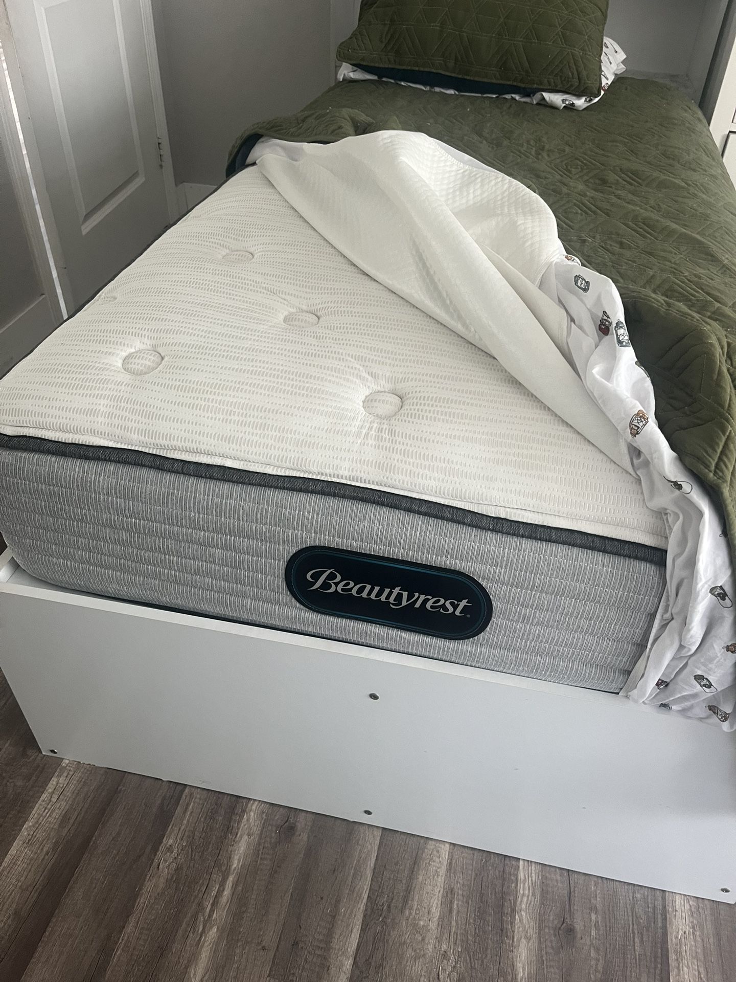 Twin Size Bed