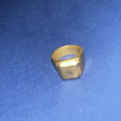Big Gold 18k S Ring Very Nice  Text Me 