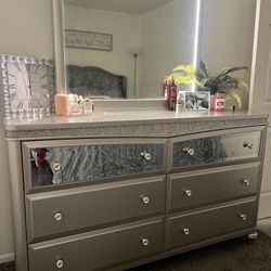 Rhinestone Mirror W/ Dresser