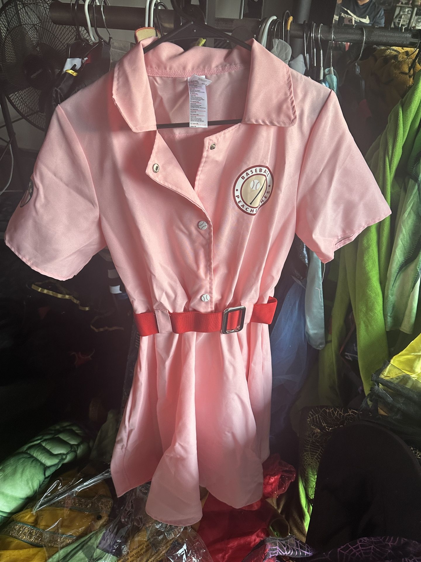 A League of Their Own Halloween Costume (adult medium)