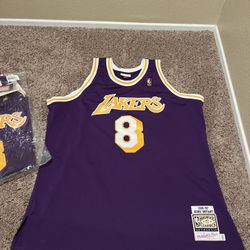 Mitchell & Ness Hardwood Classic Authentic Kobe Bryant 96-97
