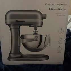 Kitchen Aid Bowl-Lift Stand Mixer 5.5 Quarts 5.2 Liters