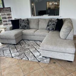 Megginson Storm LAF Sectional