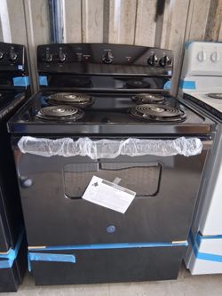 New GE
30 in. 4 Burner Element Free-Standing Electric Range in Black
