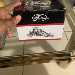 Gates Water Pump For Infiniti