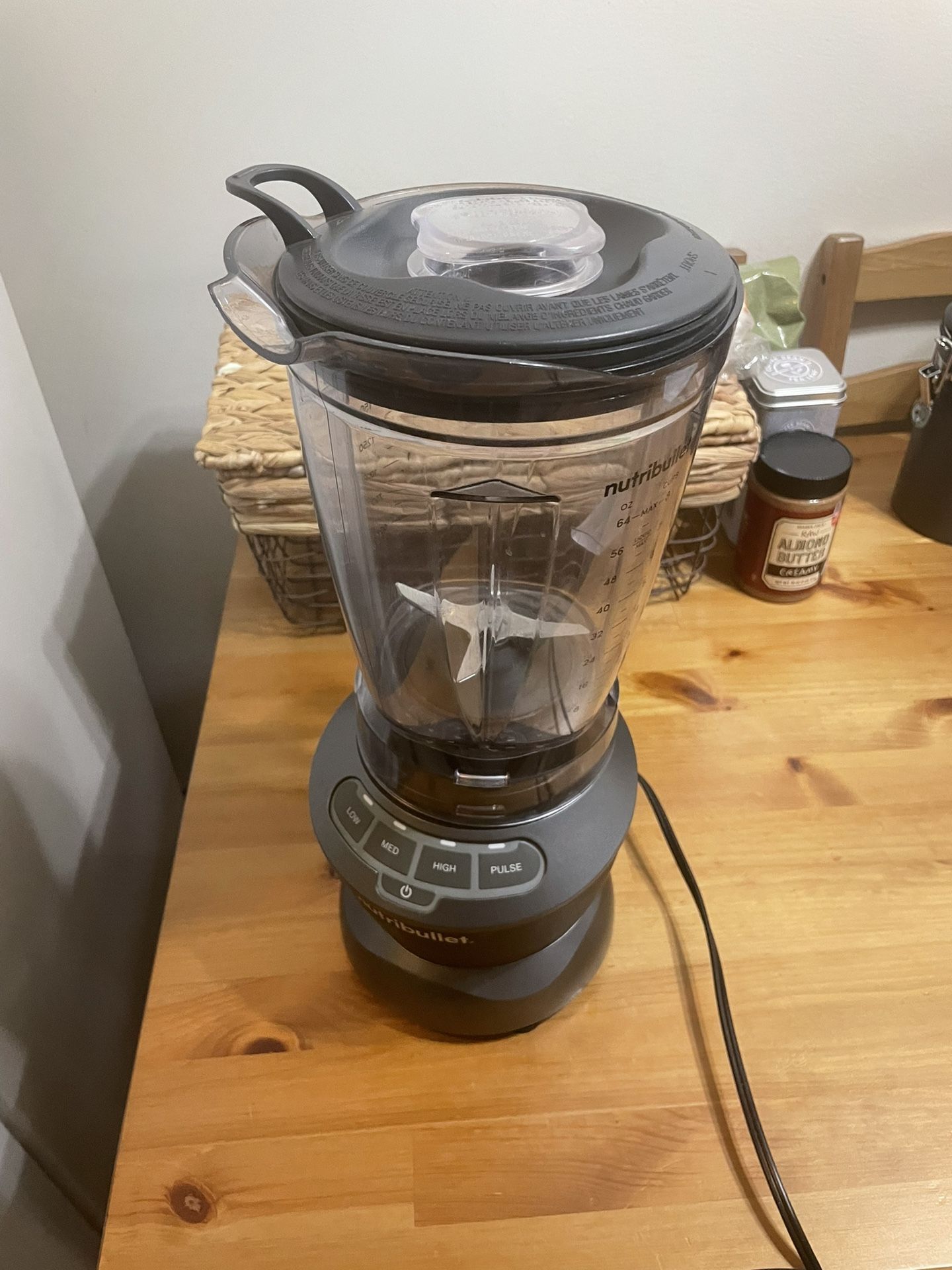 NutriBullet blender 1200 Watts for Sale in Pasadena, CA OfferUp
